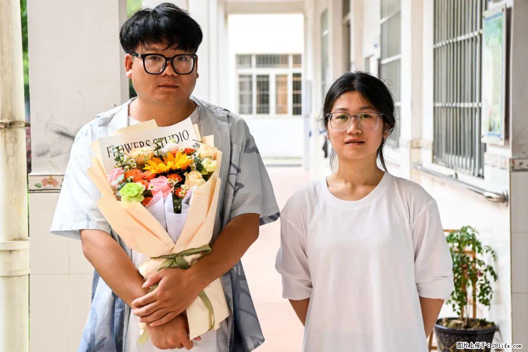 全网追的“扁担女孩”，找了一份暑假工，时薪12元 - 乌兰察布生活资讯 - 乌兰察布28生活网 wlcb.28life.net